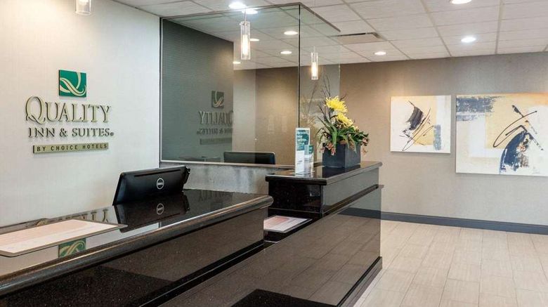 <b>Quality Inn Montpelier Lobby</b>. Images powered by <a href="https://iceportal.shijigroup.com/" title="IcePortal" target="_blank">IcePortal</a>.