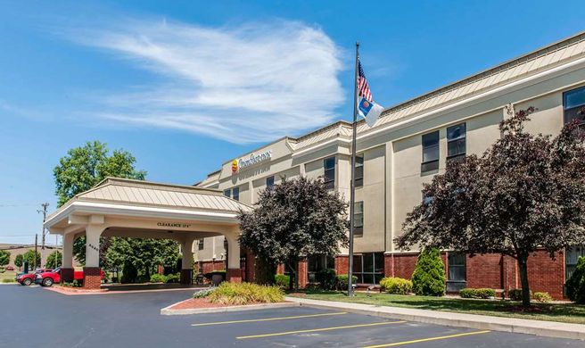Comfort Inn Blue Ash Exterior