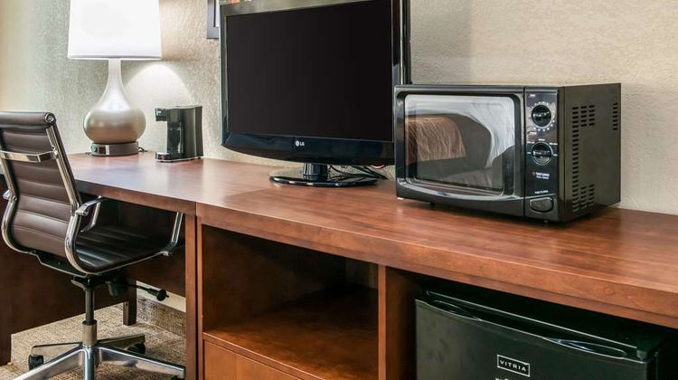 Comfort Inn Blue Ash Room