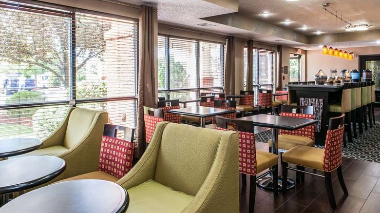 <b>Comfort Inn Blue Ash Restaurant</b>. Images powered by <a href="https://iceportal.shijigroup.com/" title="IcePortal" target="_blank">IcePortal</a>.