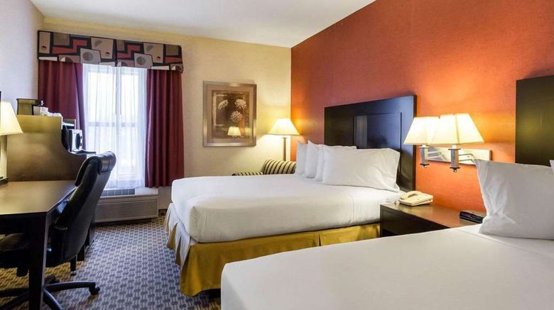 <b>Quality Inn and Suites Room</b>. Images powered by <a href="https://iceportal.shijigroup.com/" title="IcePortal" target="_blank">IcePortal</a>.