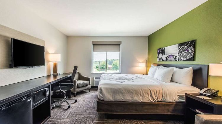 Sleep Inn & Suites Galion Suite