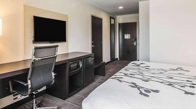 Sleep Inn & Suites Galion Room