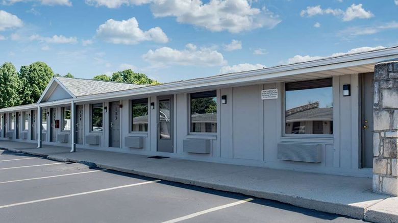<b>Rodeway Inn Sharonville Exterior</b>. Images powered by <a href="https://iceportal.shijigroup.com/" title="IcePortal" target="_blank">IcePortal</a>.