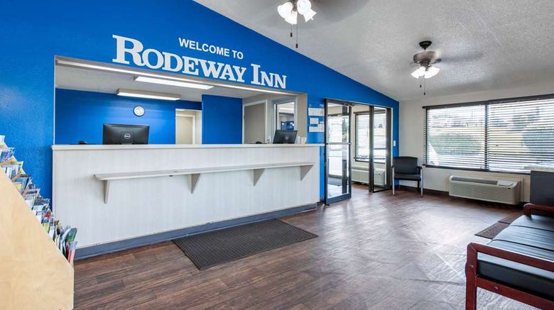 <b>Rodeway Inn Sharonville Lobby</b>. Images powered by <a href="https://iceportal.shijigroup.com/" title="IcePortal" target="_blank">IcePortal</a>.