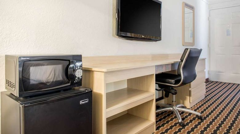 <b>Rodeway Inn Sharonville Room</b>. Images powered by <a href="https://iceportal.shijigroup.com/" title="IcePortal" target="_blank">IcePortal</a>.