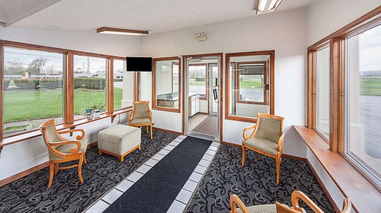 Rodeway Inn Wauseon Lobby