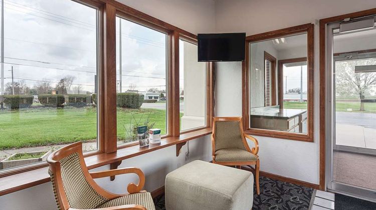 Rodeway Inn Wauseon Lobby