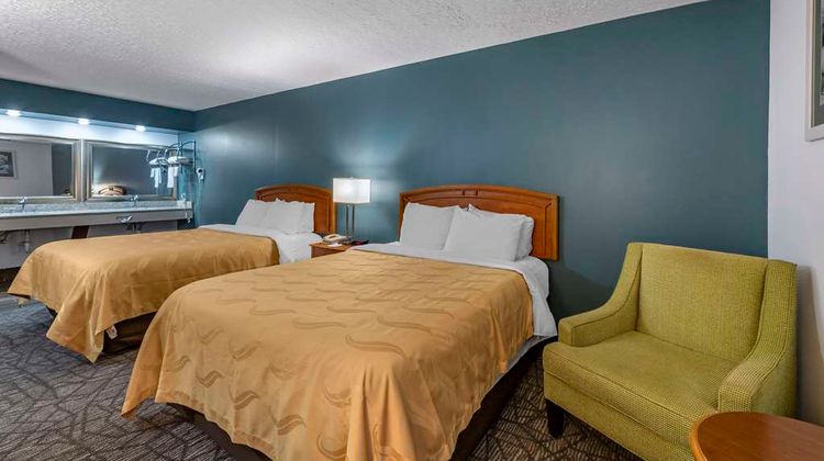 Quality Inn Youngstown Room