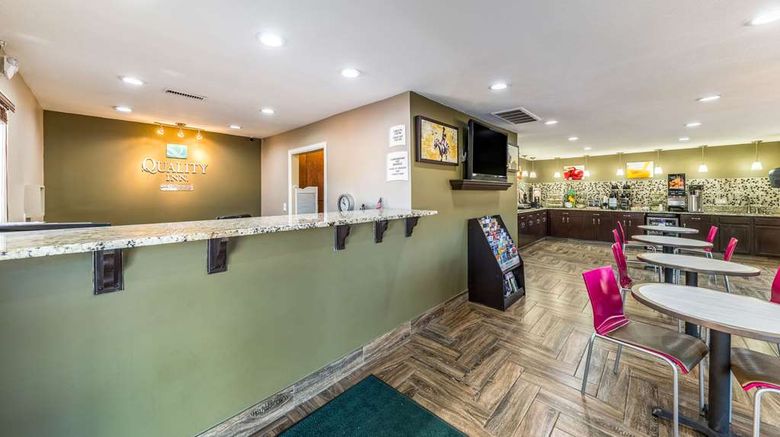 <b>Quality Inn Glenpool/Tulsa Lobby</b>. Images powered by <a href="https://iceportal.shijigroup.com/" title="IcePortal" target="_blank">IcePortal</a>.