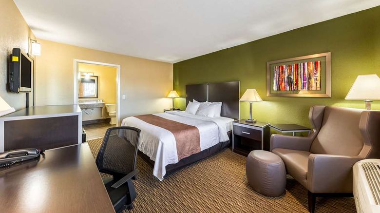 <b>Quality Inn Glenpool/Tulsa Room</b>. Images powered by <a href="https://iceportal.shijigroup.com/" title="IcePortal" target="_blank">IcePortal</a>.