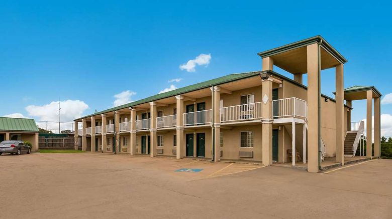 Econo Lodge Exterior. Images powered by <a href="https://iceportal.shijigroup.com" target="_blank" rel="noopener">Ice Portal</a>.