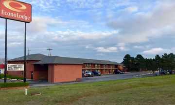 Econo Lodge Purcell