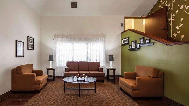 Sleep Inn & Suites Lobby