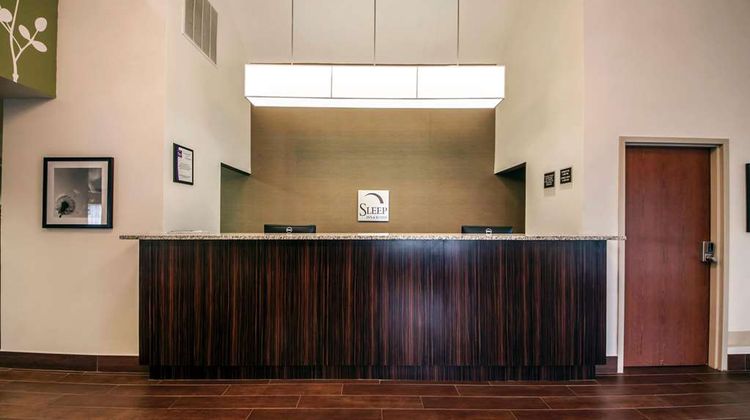 Sleep Inn & Suites Lobby