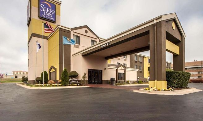 Sleep Inn & Suites Exterior