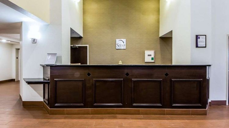 Sleep Inn & Suites Lobby