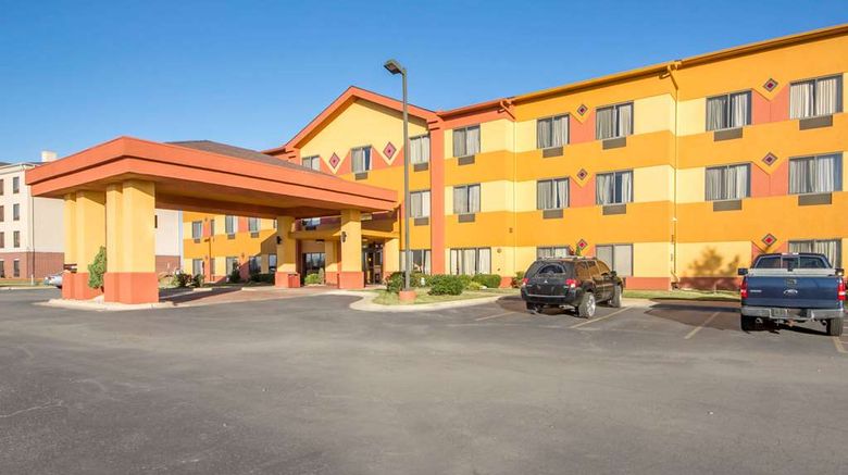 <b>Quality Inn & Suites Pryor Exterior</b>. Images powered by <a href="https://iceportal.shijigroup.com/" title="IcePortal" target="_blank">IcePortal</a>.