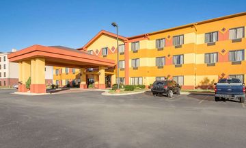 Quality Inn & Suites Pryor