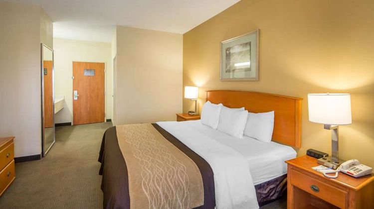 Quality Inn & Suites Pryor Room
