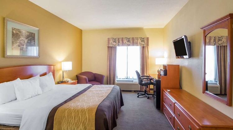 Quality Inn & Suites Pryor Room