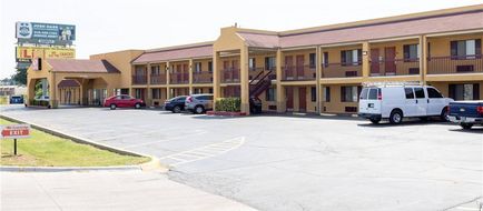 Econo Lodge Exterior
