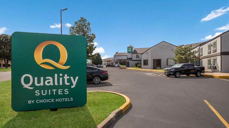 <b>Quality Suites Tulsa Exterior</b>. Images powered by <a href="https://iceportal.shijigroup.com/" title="IcePortal" target="_blank">IcePortal</a>.