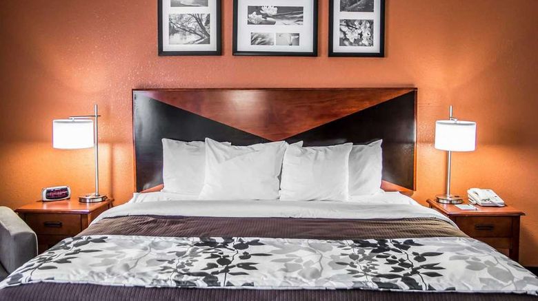 <b>Sleep Inn & Suites Oklahoma City Suite</b>. Images powered by <a href="https://iceportal.shijigroup.com/" title="IcePortal" target="_blank">IcePortal</a>.
