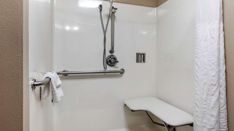 Comfort Inn & Suites Room