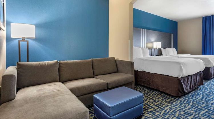 Comfort Inn & Suites Suite
