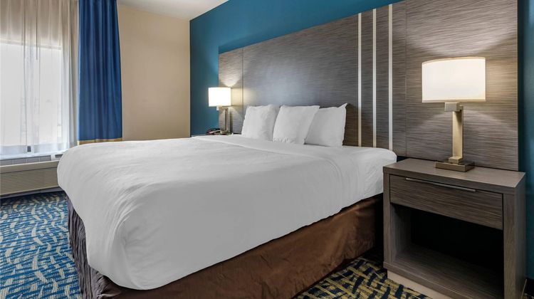 Comfort Inn & Suites Suite