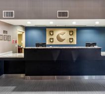 Comfort Inn & Suites Lobby