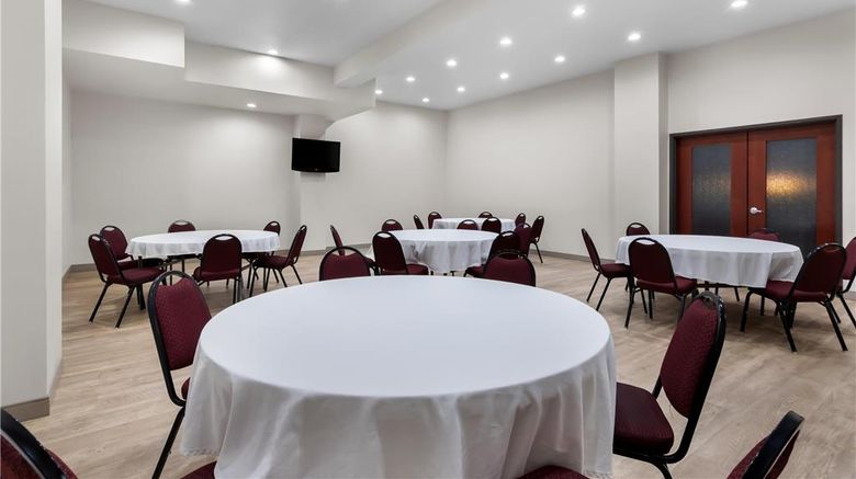 <b>Comfort Suites-SW Oklahoma City Meeting</b>. Images powered by <a href="https://iceportal.shijigroup.com/" title="IcePortal" target="_blank">IcePortal</a>.