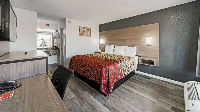 <b>Econo Lodge Inn & Suites Bricktown Room</b>. Images powered by <a href="https://iceportal.shijigroup.com/" title="IcePortal" target="_blank">IcePortal</a>.