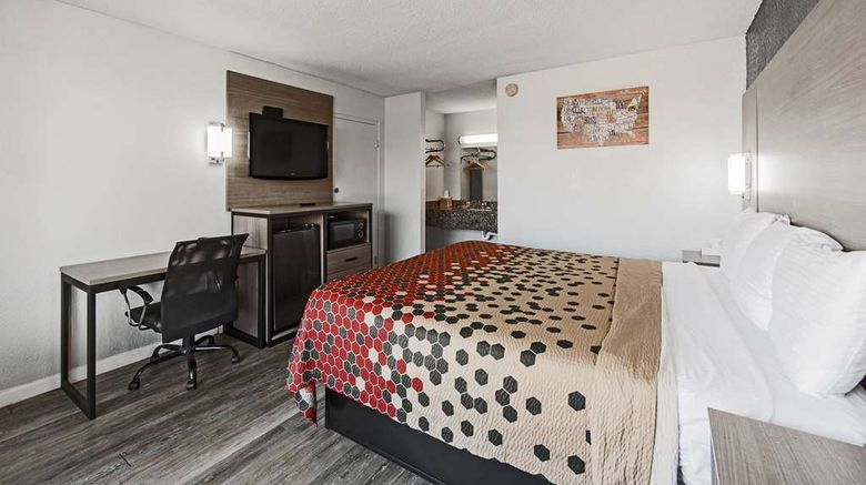 <b>Econo Lodge Inn & Suites Bricktown Room</b>. Images powered by <a href="https://iceportal.shijigroup.com/" title="IcePortal" target="_blank">IcePortal</a>.