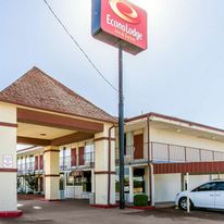 Econo Lodge Inn & Suites Bricktown