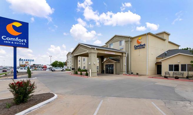 Comfort Inn & Suites Exterior
