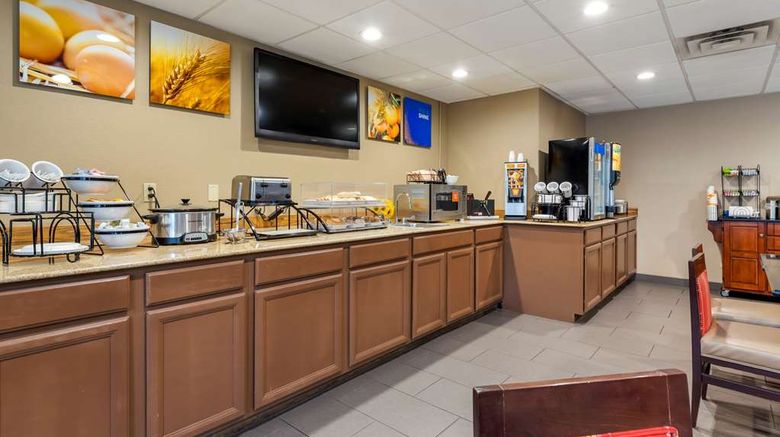 <b>Comfort Inn & Suites Restaurant</b>. Images powered by <a href="https://iceportal.shijigroup.com/" title="IcePortal" target="_blank">IcePortal</a>.