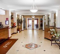 Sleep Inn & Suites Lobby