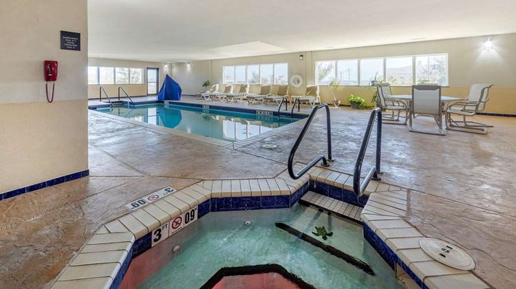 Comfort Inn & Suites Pool