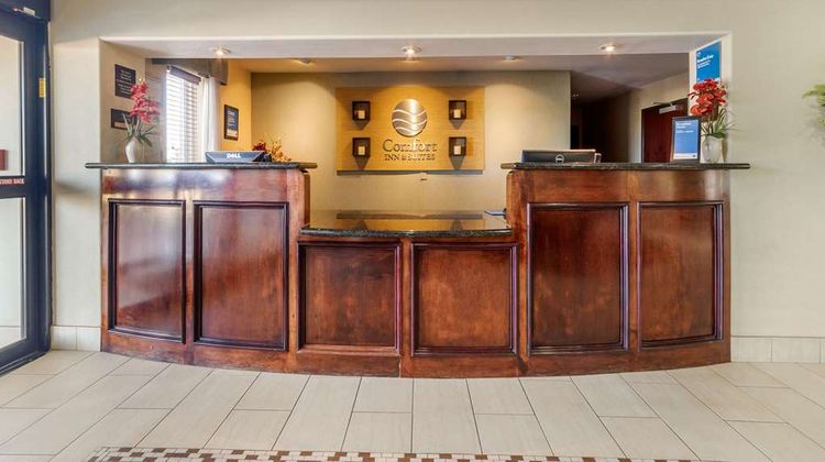 Comfort Inn & Suites Lobby