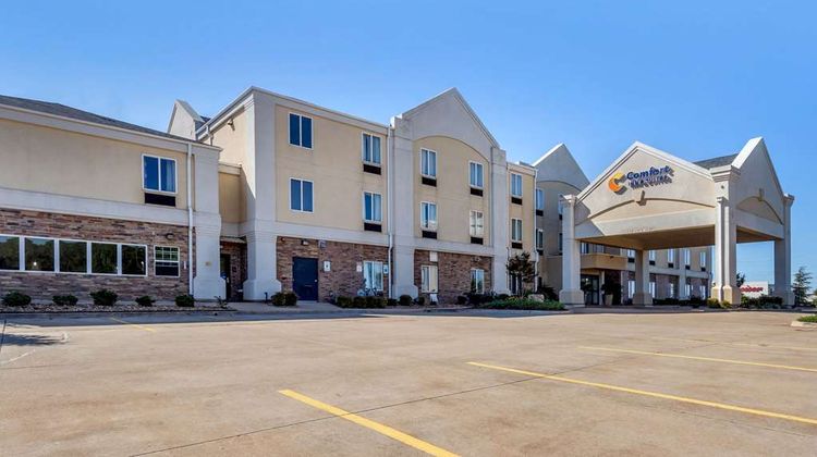 Comfort Inn & Suites Exterior