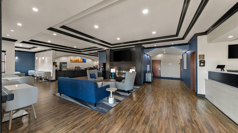 <b>Comfort Inn & Suites Hotel Atoka Lobby</b>. Images powered by <a href="https://iceportal.shijigroup.com/" title="IcePortal" target="_blank">IcePortal</a>.