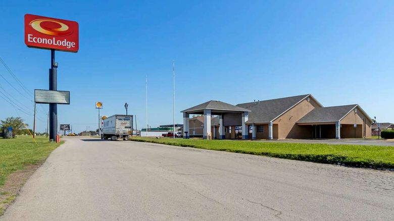 <b>Econo Lodge Pryor Exterior</b>. Images powered by <a href="https://iceportal.shijigroup.com/" title="IcePortal" target="_blank">IcePortal</a>.