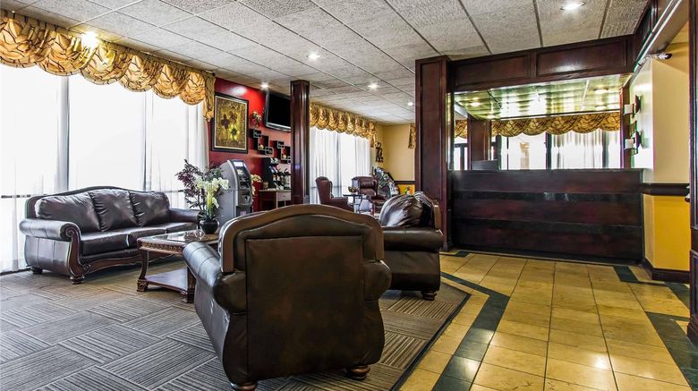 <b>Quality Inn Duncan Lobby</b>. Images powered by <a href="https://iceportal.shijigroup.com/" title="IcePortal" target="_blank">IcePortal</a>.