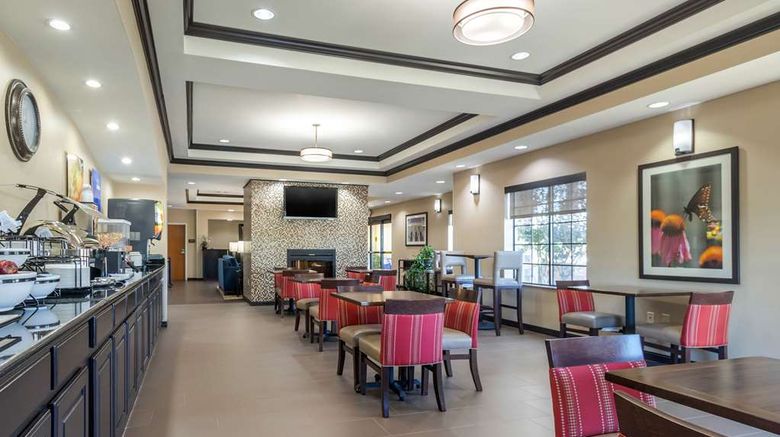 <b>Comfort Inn and Suites Glenpool Restaurant</b>. Images powered by <a href="https://iceportal.shijigroup.com/" title="IcePortal" target="_blank">IcePortal</a>.