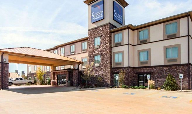 Sleep Inn & Suites Hennessey Exterior