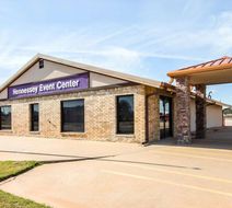 Sleep Inn & Suites Hennessey Exterior