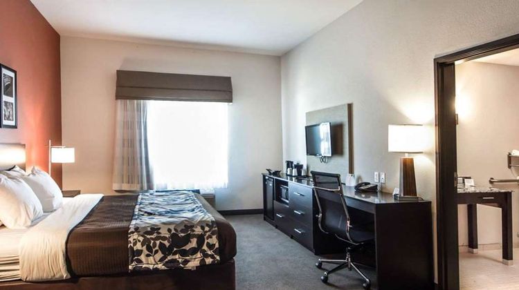 Sleep Inn & Suites Hennessey Suite