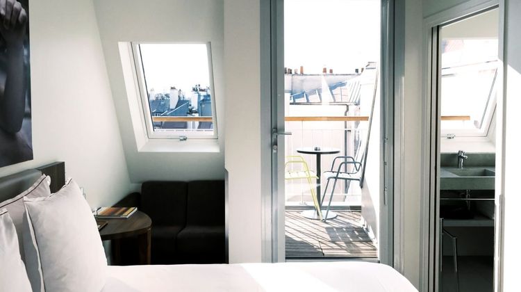 Hotel Jules & Jim Room